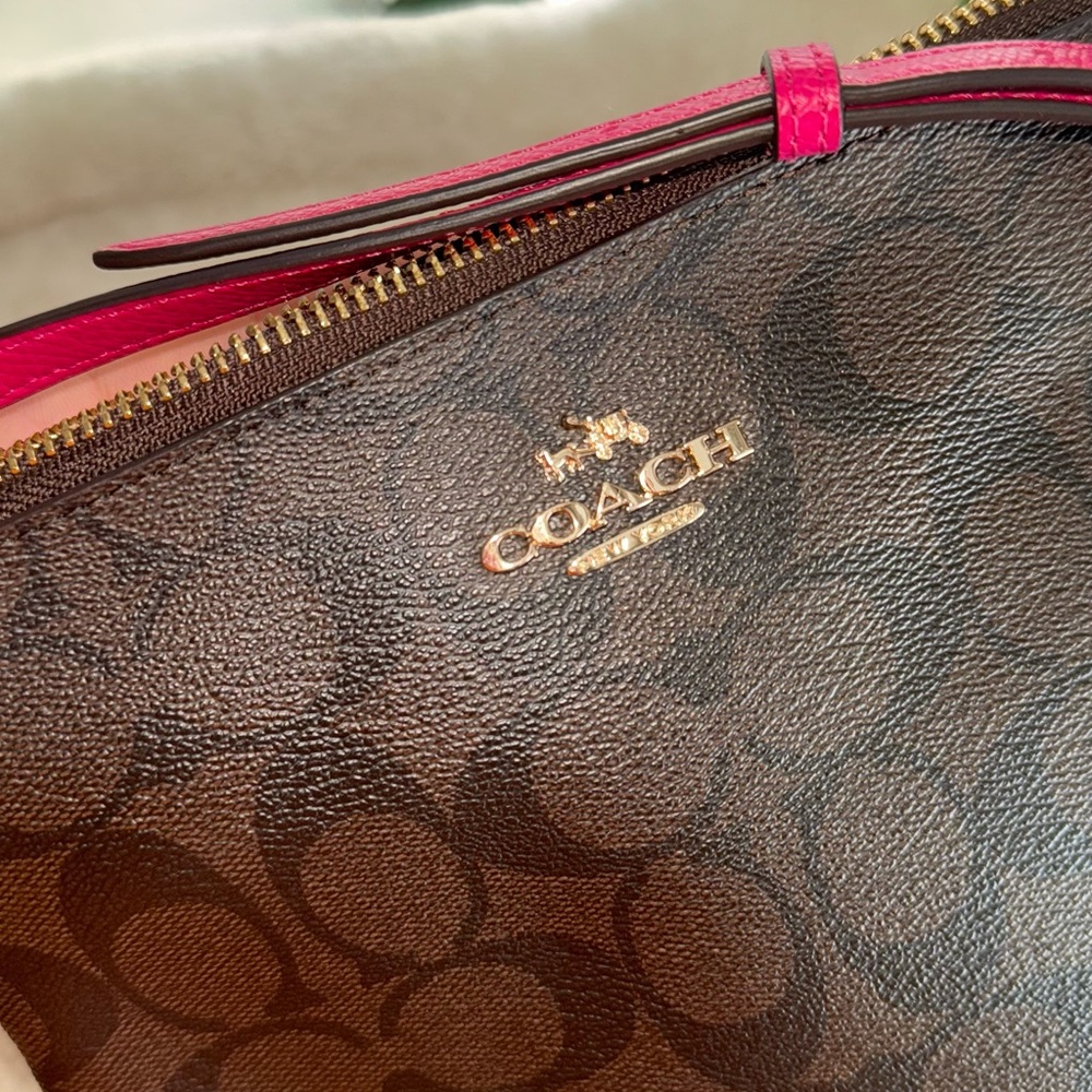 Coach crossbody - Picture 6 of 11